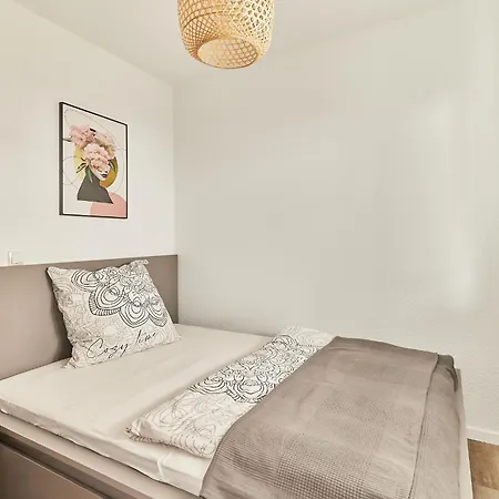 Elegantes 1 Neubau Daire *