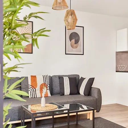 Elegantes 1 Neubau Daire *